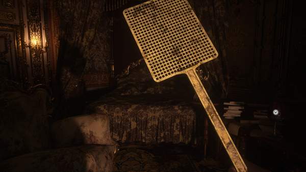 《生化危机8》苍蝇拍替换小刀Mod 对着夫人臀部来一下