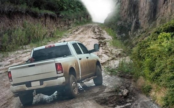 4x4皮卡车模拟器截图