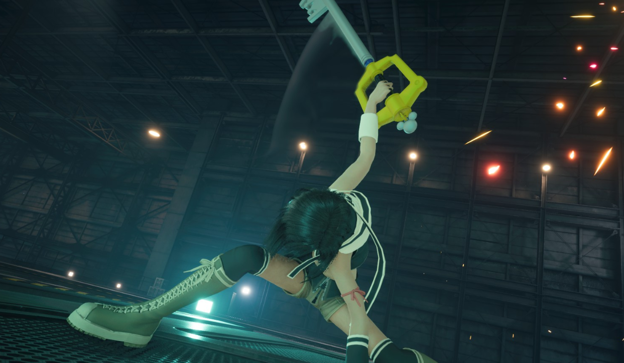 《最终幻想7：重制版》王国之心钥匙替换尤菲手里剑MOD截图