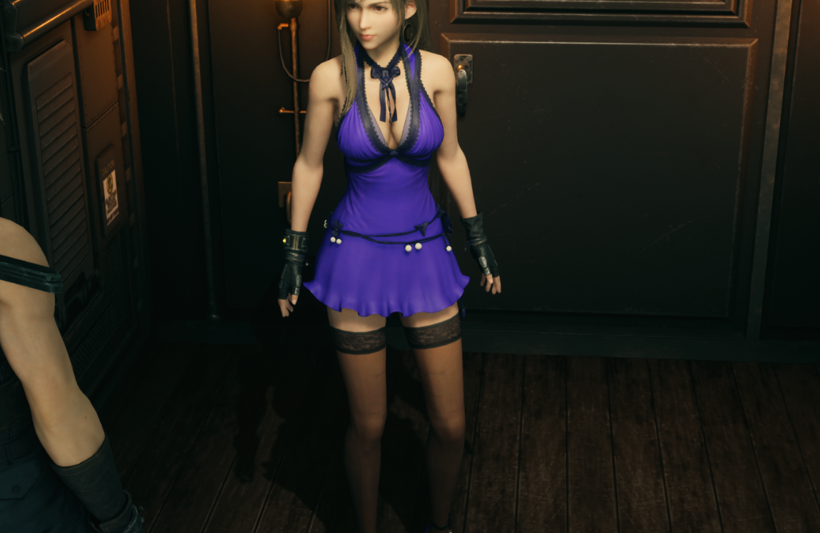 《最终幻想7：重制版》蒂法六种不同的薄纱黑丝长袜MOD截图